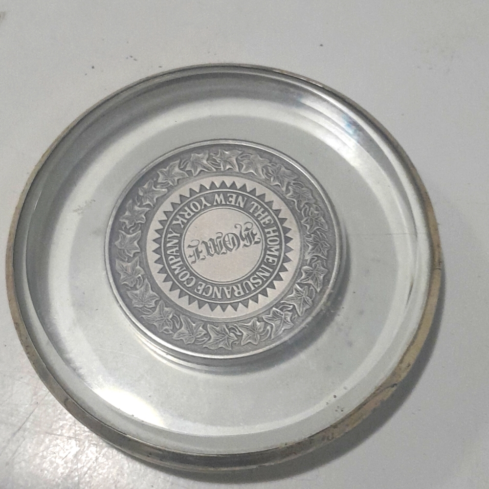 Paper weight